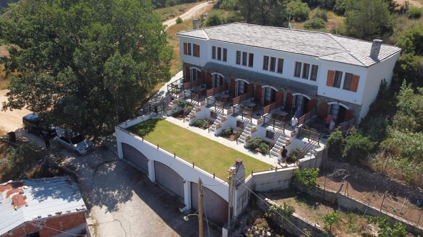 Smaragdi Luxury Apartments Skala Sotiros Exterior foto